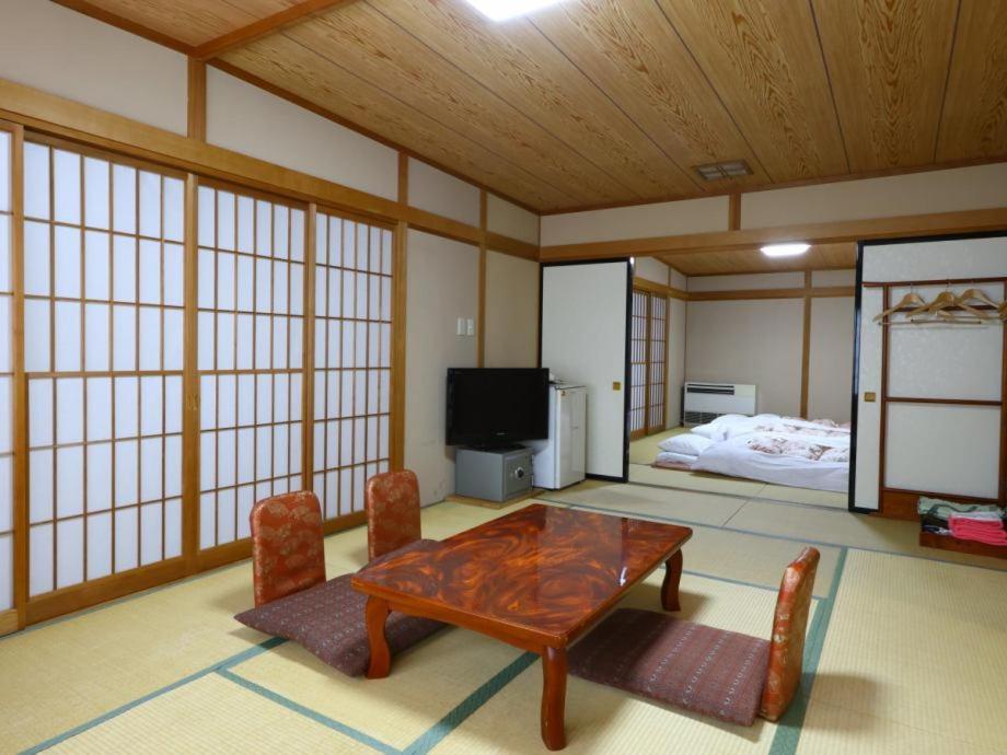 Hotel Yudanaka Яманучи Екстериор снимка